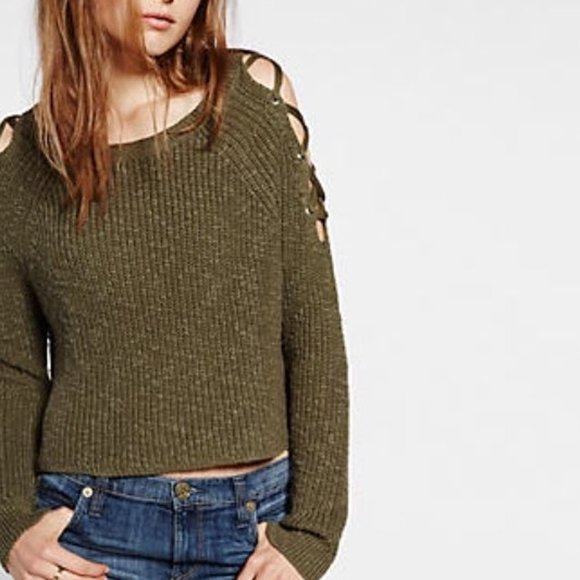 Cloud Chaser Cold Shoulder Sweater -  Sixe XS,  NWOT! - Picture 16 of 16